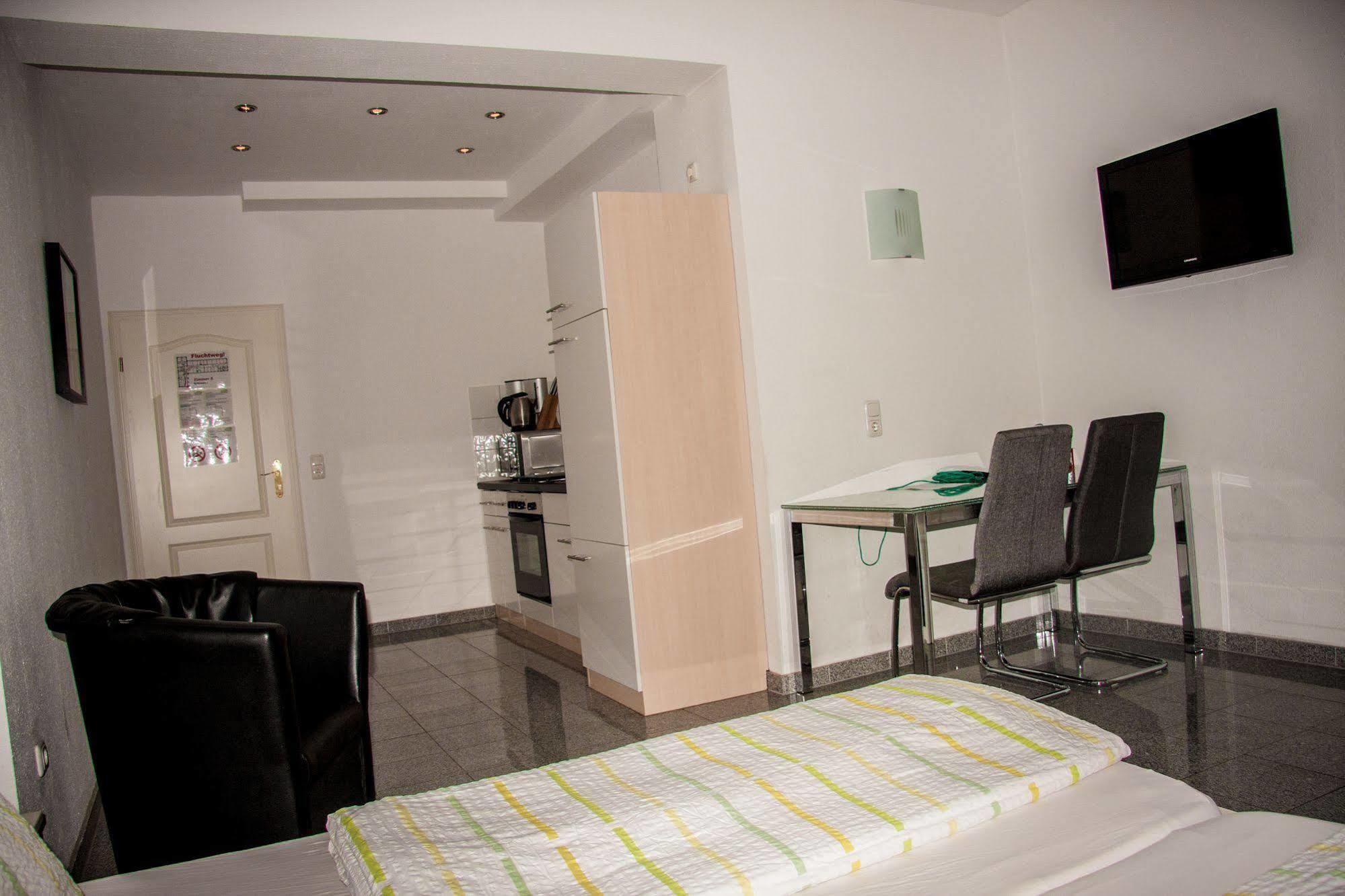 Boardinghouse - Stadtvilla Budget Schweinfurt Exterior photo